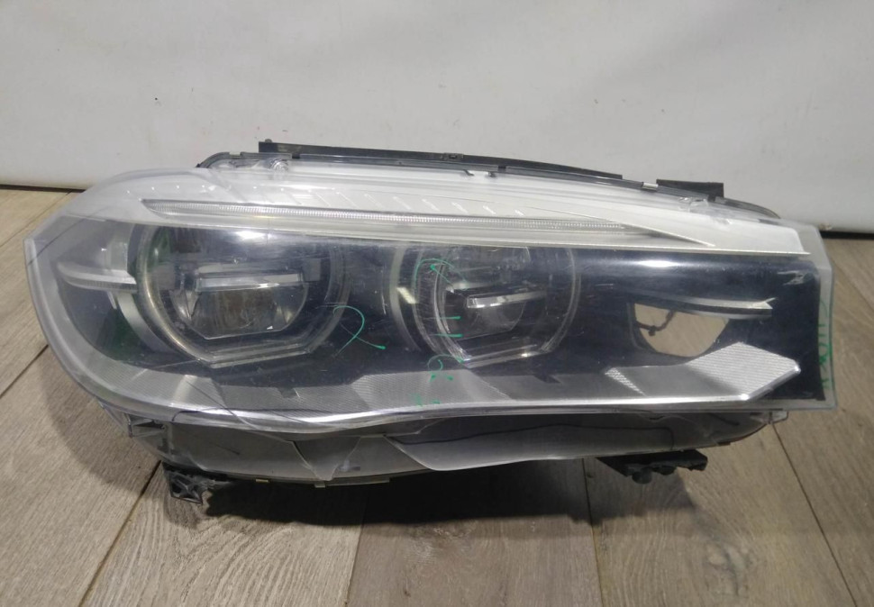 Фара ЛЭД LED правая бу BMW X5 F15 OEM 7290066 Фара ЛЭД LED правая бу BMW X5 F15 OEM 7290066