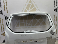 Крышка багажника бу Renault Duster OEM 901005043R