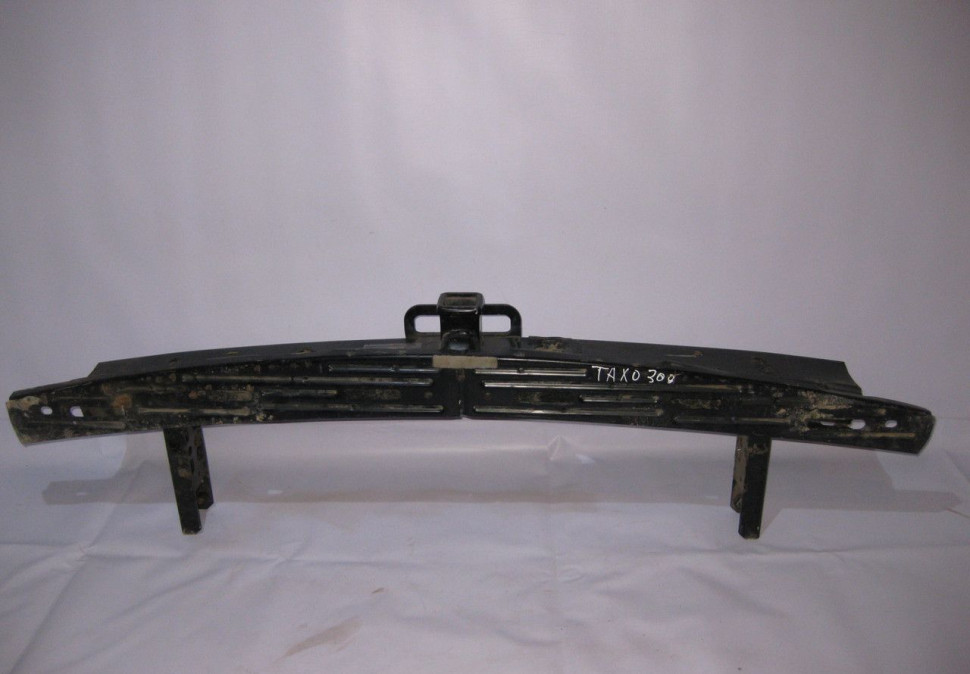 Усилитель заднего бампера Chevrolet Tahoe 3 (мал. вмятина) (скл-3)