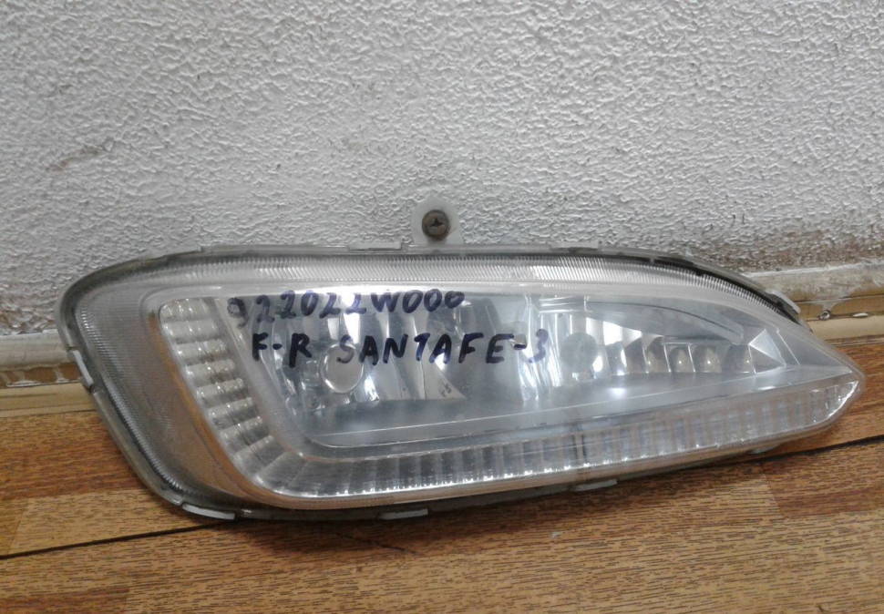 Птф правая Hyundai Santa Fe 3 (трещ. корпуса) oem 922022w000