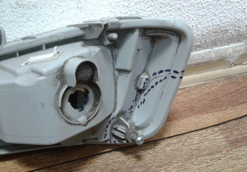 Птф правая Hyundai Santa Fe 3 (трещ. корпуса) oem 922022w000 Птф правая Hyundai Santa Fe 3 (трещ. корпуса) oem 922022w000