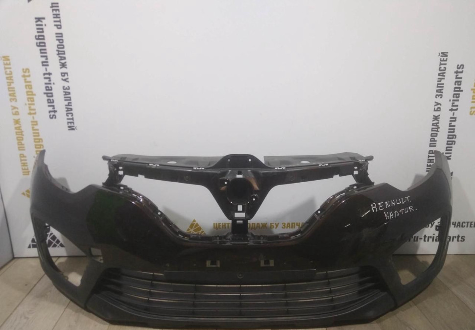 Бампер передний бу Renault Kaptur OEM 620222180R