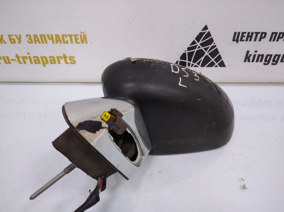 Зеркало левое б/у Citroen ds3 Зеркало левое б/у Citroen ds3