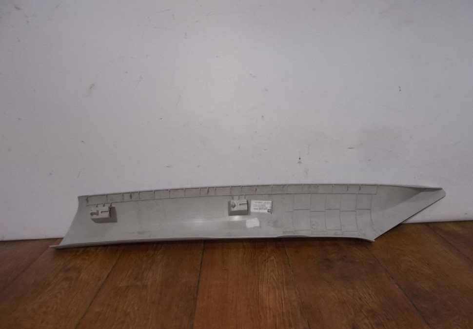 Обивка стойки лобового стекла бу Skoda Yeti OEM 5L0867234D