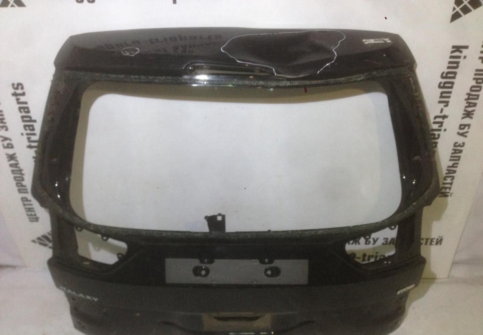 Крышка багажника Ford Galaxy oem 1682552 (Скл-3) Крышка багажника Ford Galaxy oem 1682552 (Скл-3)