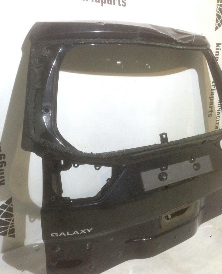 Крышка багажника Ford Galaxy oem 1682552 (Скл-3) Крышка багажника Ford Galaxy oem 1682552 (Скл-3)