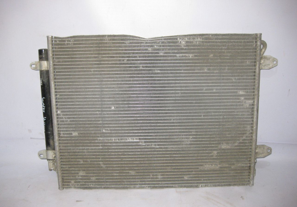 Радиатор кондиционера Volkswagen Golf 5 oem 1k0298403 (скл-3)