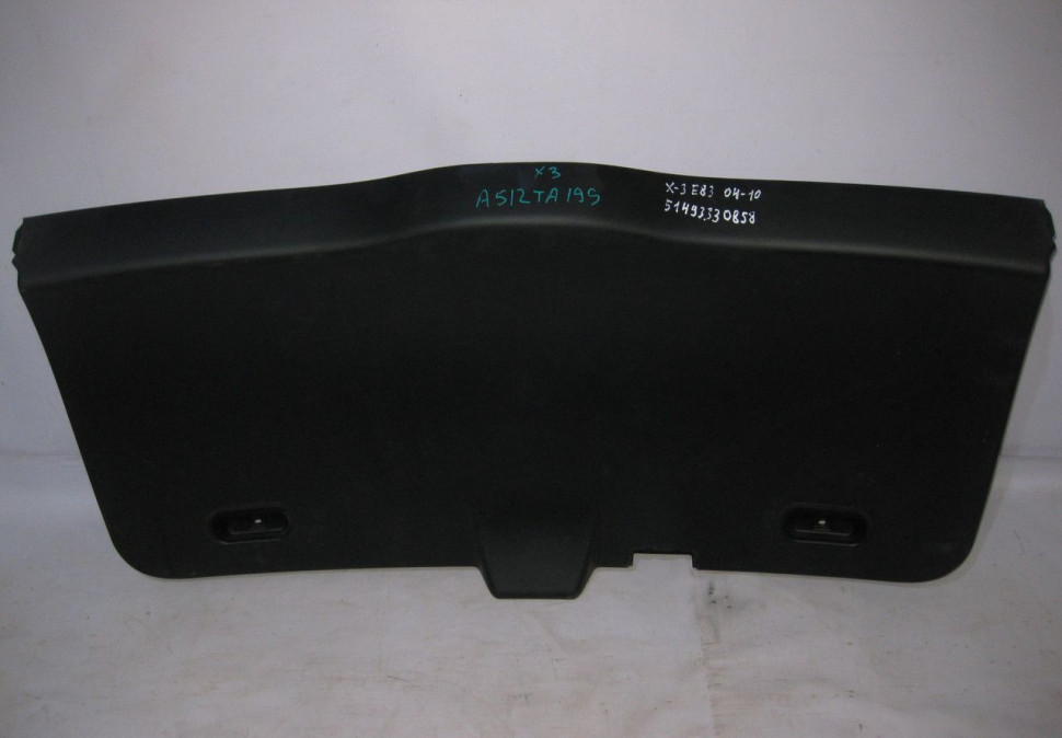 Обшивка двери багажника для BMW X3 E83 oem 51493330858 (скл-3)