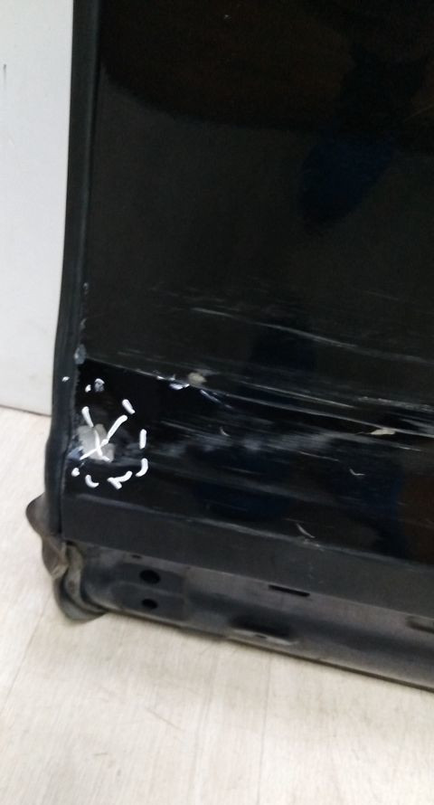 Дверь задняя левая Volkswagen Touareg NF oem 7P0833055A