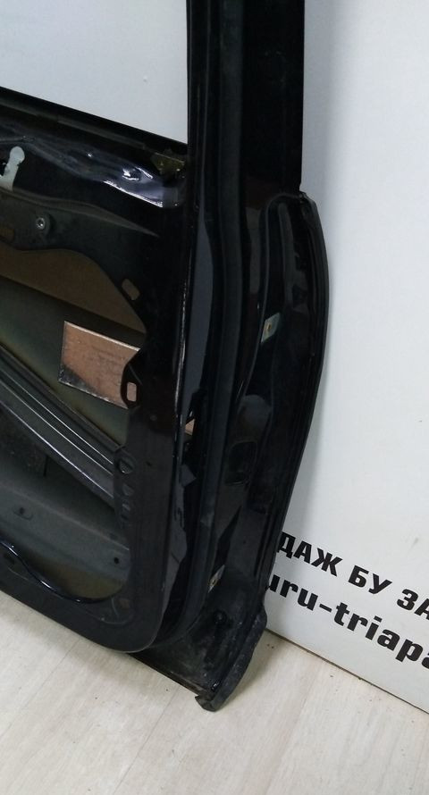 Дверь задняя левая Volkswagen Touareg NF oem 7P0833055A