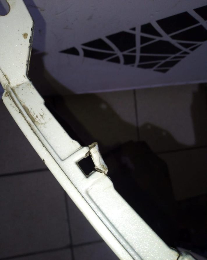 Бампер Nissan Qashqai J10 oem 62022BR10H (скл-3)