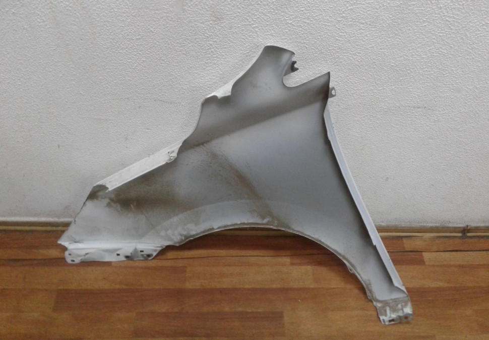 Крыло переднее правое Hyundai ix35 oem 663212S000 (вмятина) Крыло переднее правое Hyundai ix35 oem 663212S000 (вмятина)