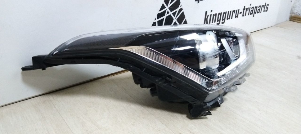 Фара правая диодная Hyundai Creta oem 92102M0300