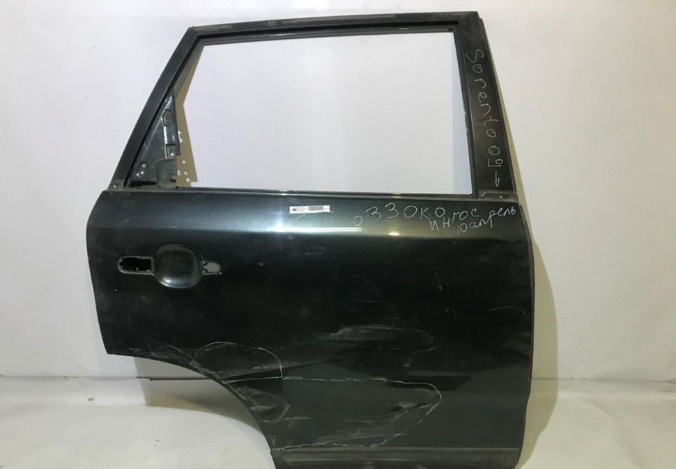 Дверь задняя правая Kia Sorento 2 oem 770042P010 (скл-3)