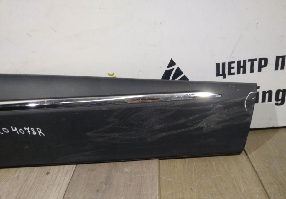 Молдинг двери передний правый бу Renault Kaptur OEM 808204078R