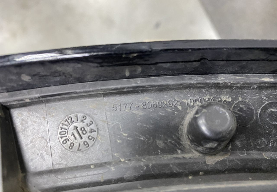 Молдинг крыла задний правый BMW X5 F15 M-Pack OEM 51778069292 Молдинг крыла задний правый BMW X5 F15 M-Pack OEM 51778069292