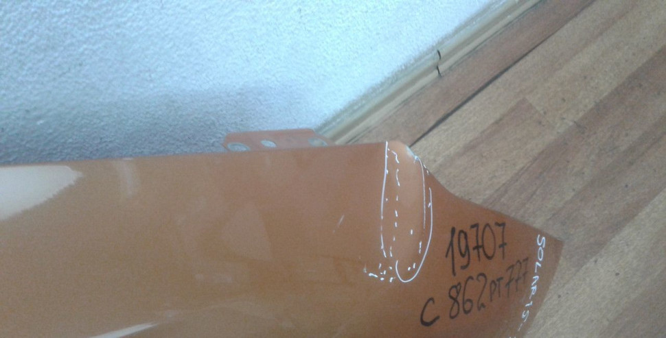 Крыло переднее правое Hyundai Solaris 2 oem 66321F9000 (мал. вмятина)