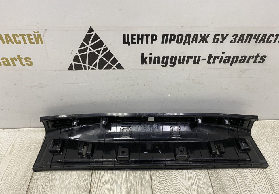 Обивка задней панели BMW 5 G30 OEM 51477373574 Обивка задней панели BMW 5 G30 OEM 51477373574