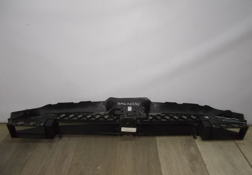 Воздуховод радиатора нижний бу BMW Х5 G05 OEM 51647418158