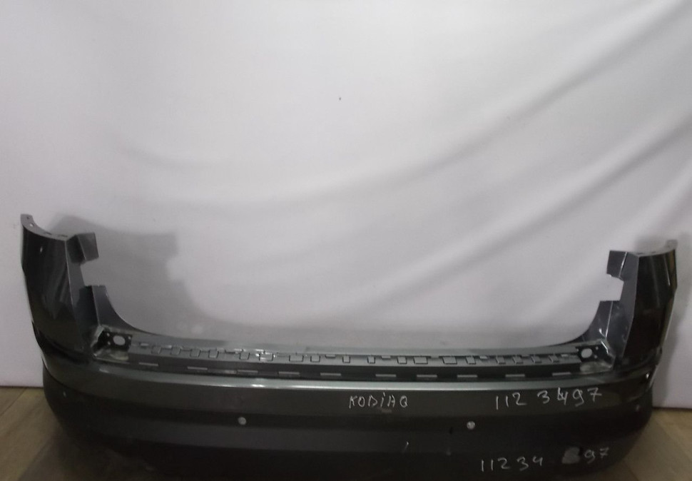 Бампер задний бу Skoda Kodiaq OEM 565807421