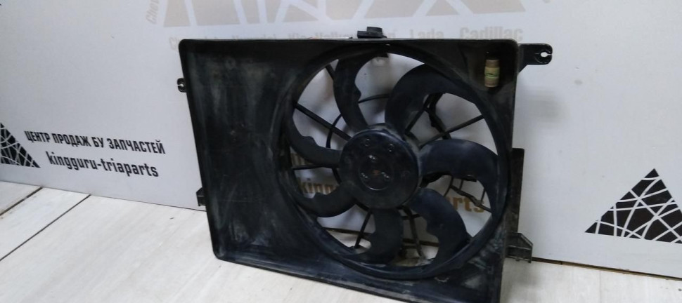 Диффузор с вентилятором Hyundai I40 2011-2019 oem 253803Z600