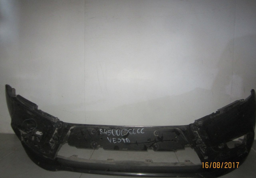 Бампер передний Lada Vesta Oem 8450006666 (трещины) (скл-3)