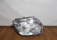 Фара правая бу Renault Duster OEM 260100067R