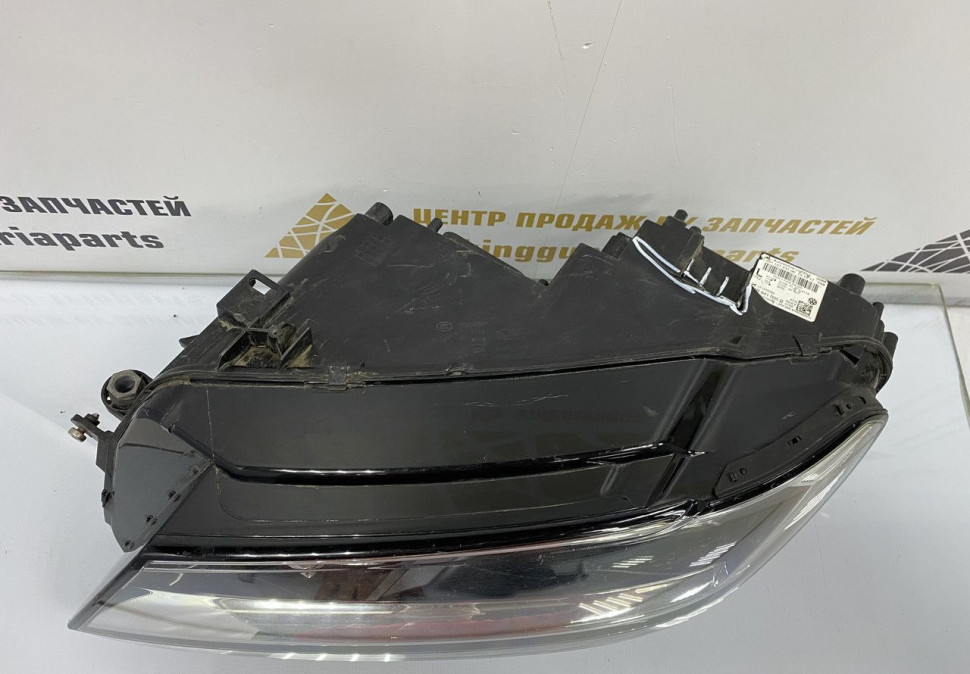 Фара левая LED Volkswagen Tiguan 2 oem 5NB941035B Фара левая LED Volkswagen Tiguan 2 oem 5NB941035B