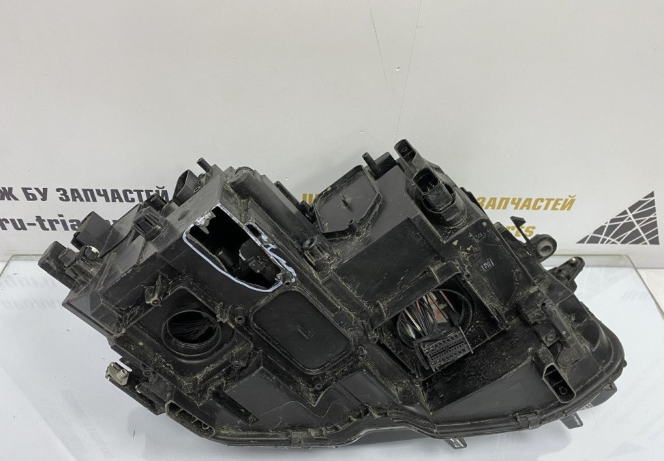 Фара левая LED Volkswagen Tiguan 2 oem 5NB941035B Фара левая LED Volkswagen Tiguan 2 oem 5NB941035B