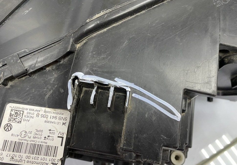 Фара левая LED Volkswagen Tiguan 2 oem 5NB941035B Фара левая LED Volkswagen Tiguan 2 oem 5NB941035B