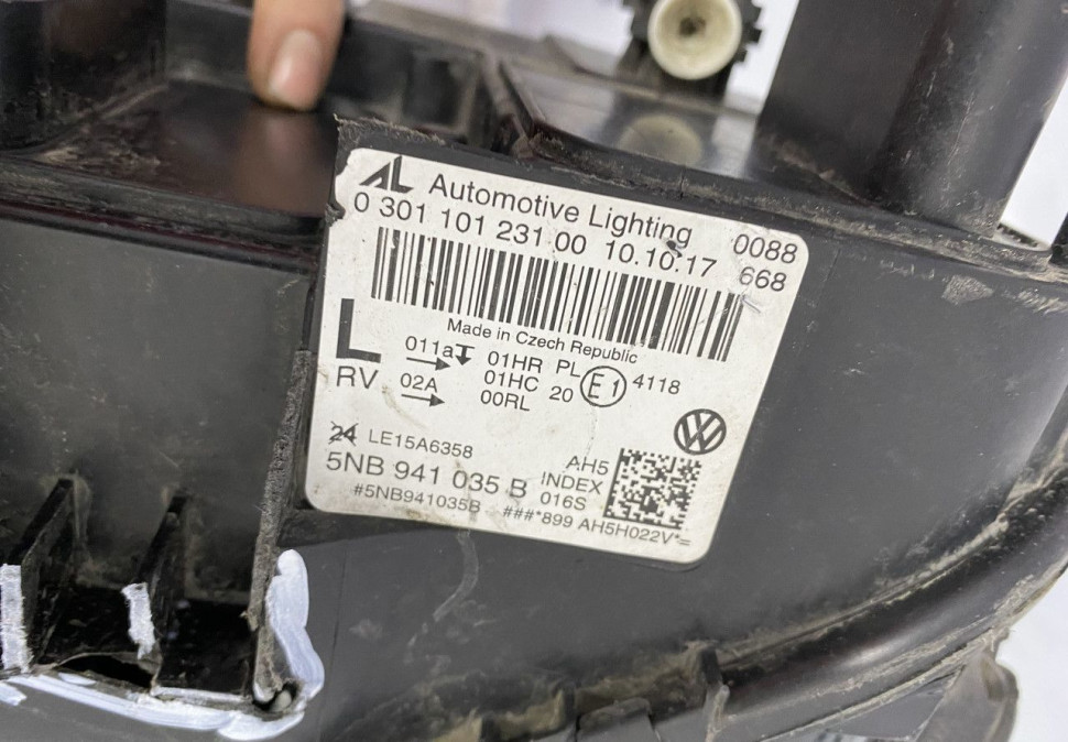 Фара левая LED Volkswagen Tiguan 2 oem 5NB941035B Фара левая LED Volkswagen Tiguan 2 oem 5NB941035B