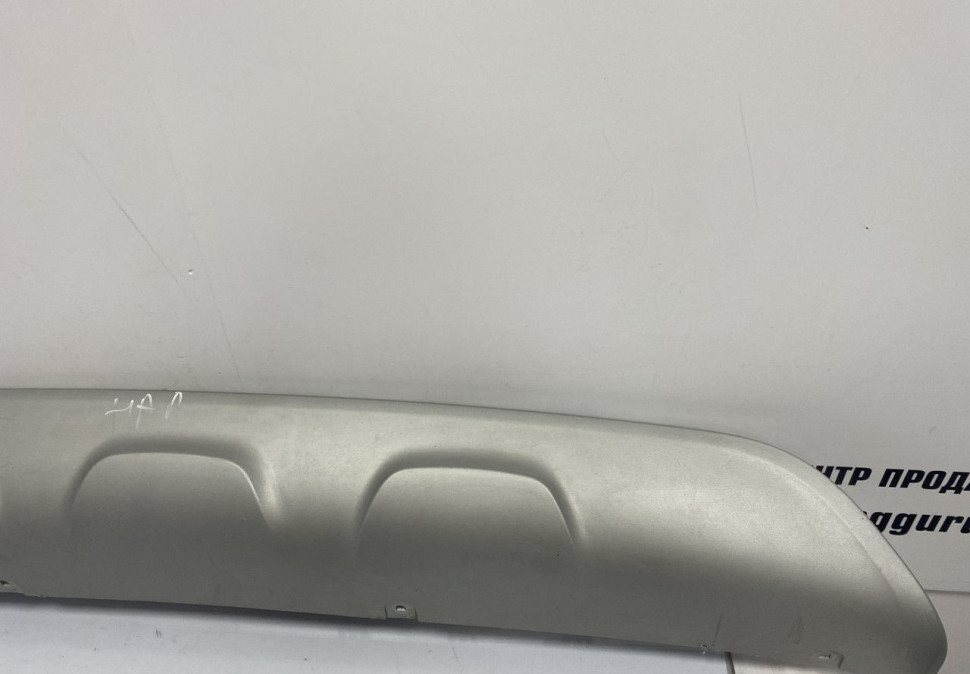 Накладка заднего бампера нижняя Renault Kaptur OEM 850706485R Накладка заднего бампера нижняя Renault Kaptur OEM 850706485R