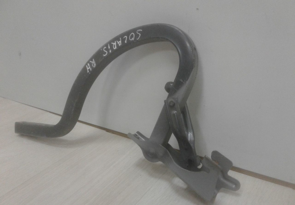 Петля крышки багажника правая Hyundai Solaris 1 седан oem 792204l000