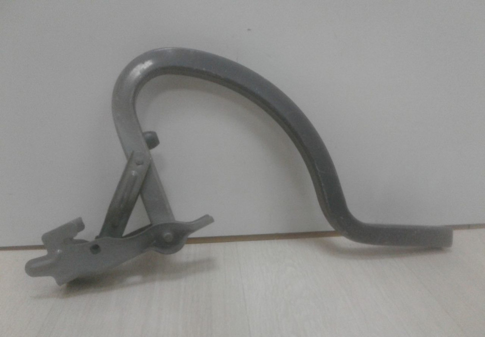 Петля крышки багажника правая Hyundai Solaris 1 седан oem 792204l000