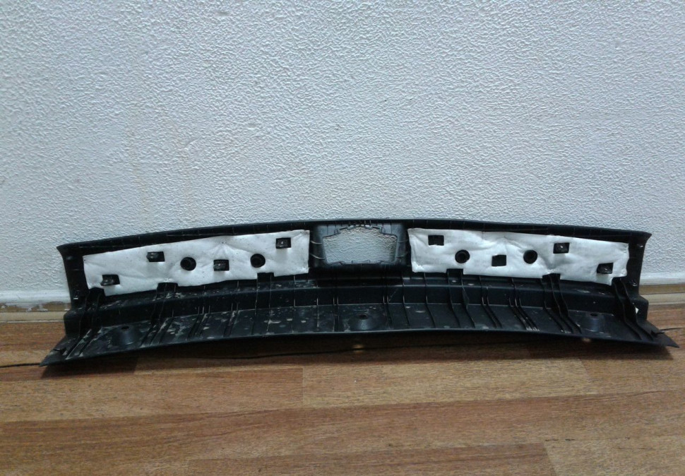 Обивка панели багажника Hyundai ix35 oem 857712y000