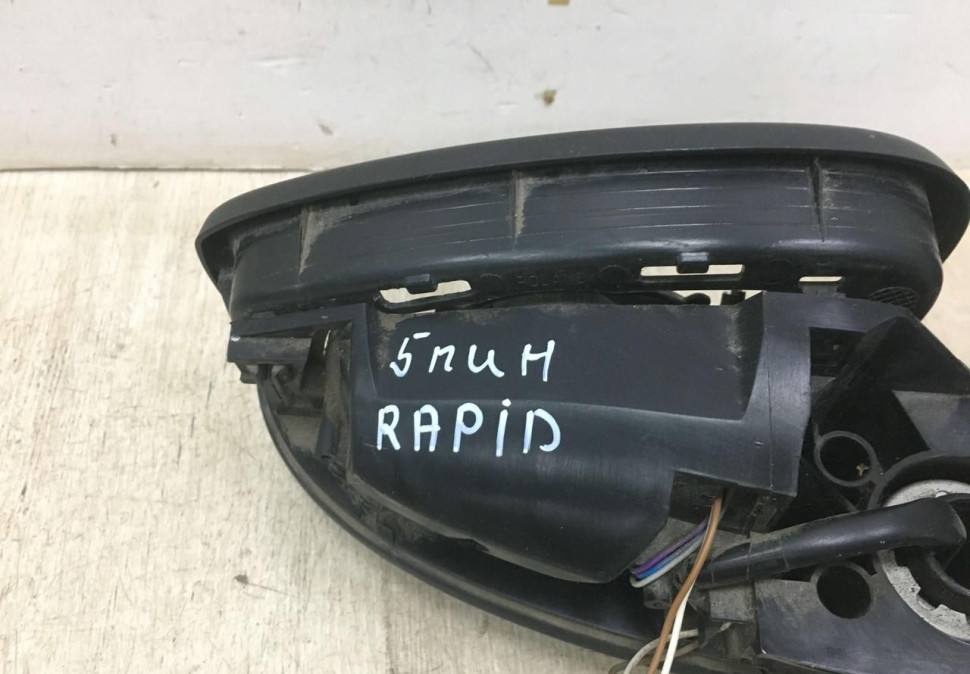 Корпус зеркала левый 5 пин Skoda Rapid OEM 5JB857501F Корпус зеркала левый 5 пин Skoda Rapid OEM 5JB857501F