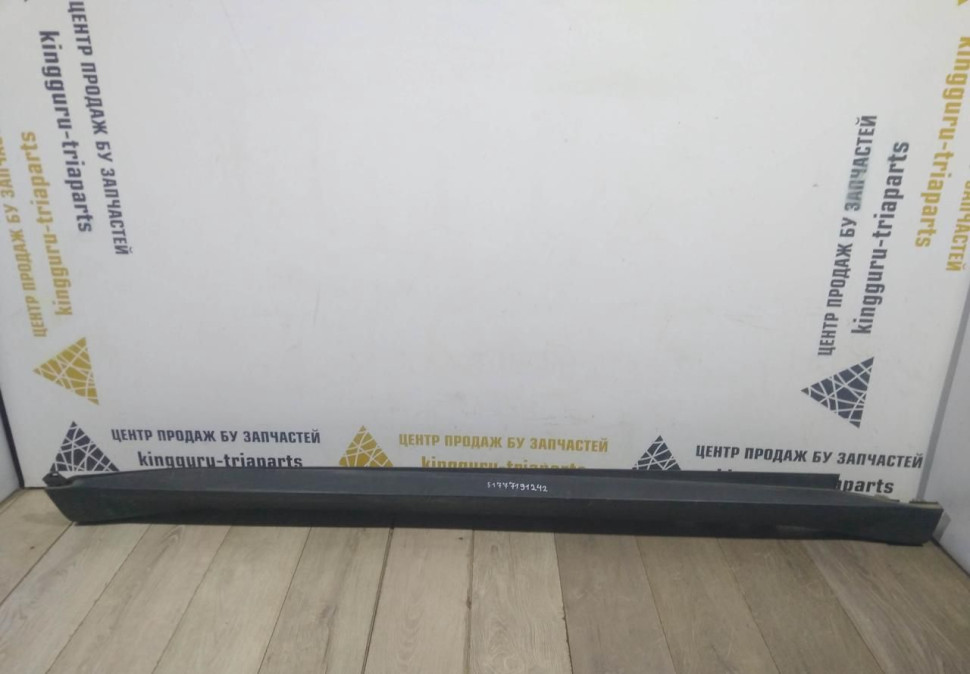 Порог правый бу BMW X5 E70 OEM 51777191242