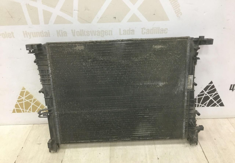 Радиатор охлаждения Renault Logan 2 OEM 214105731R