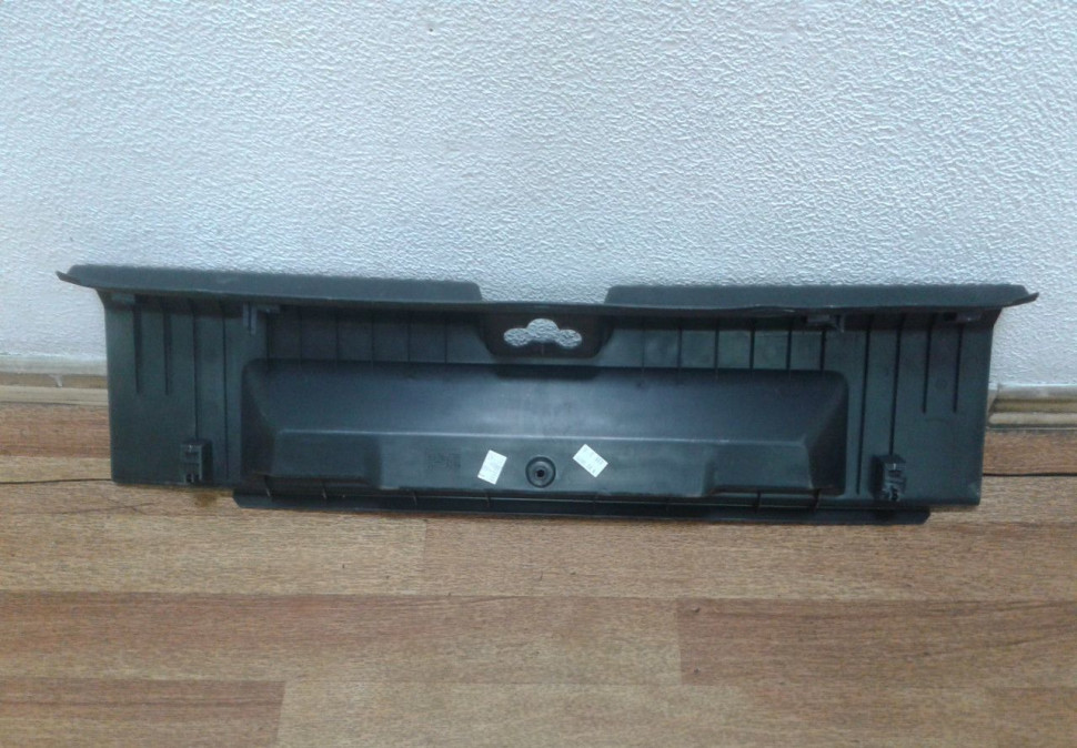 Обивка задней панели Volkswagen Polo седан Oem 6ru863459