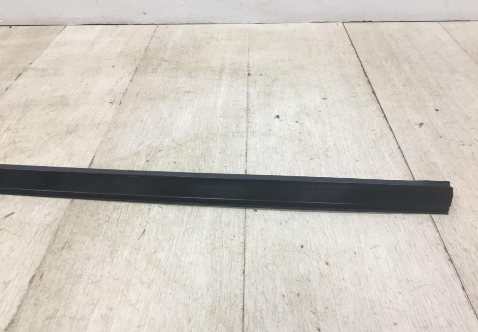Водосток лобового стекла левый BMW X6 G06 OEM 51317465339