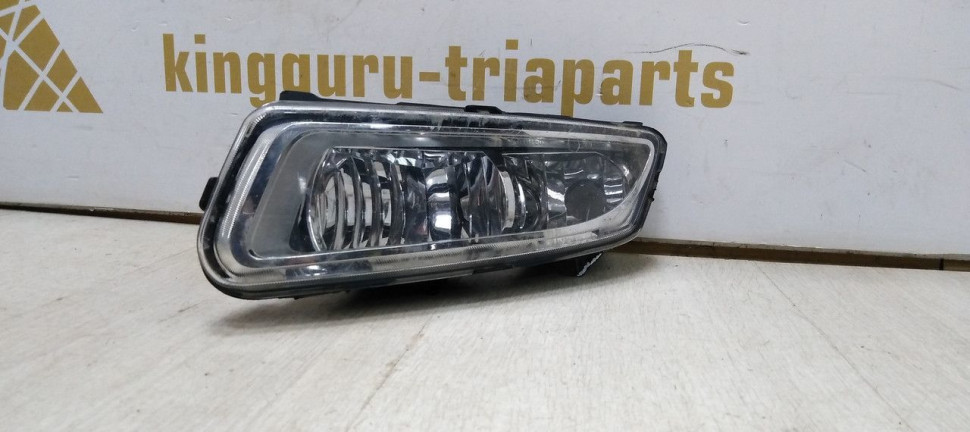 Противотуманная фара левая Volkswagen Polo 5 рест (15-20) oem 6R0941061D