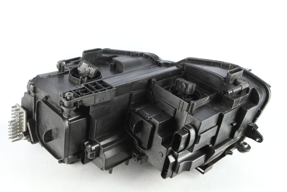 Фара правая LED Volkswagen Tiguan 2 дорестайлинг 2016 OEM 5NB941114A