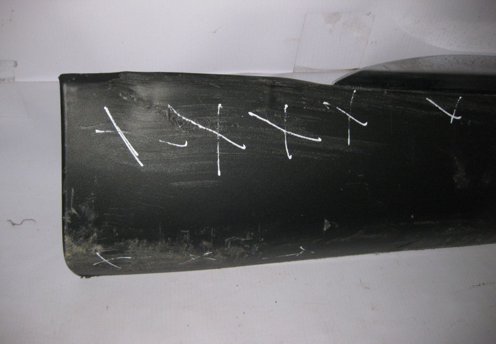 Молдинг двери задний правый Lexus RX350 oem 7507548050 (скл-3) Молдинг двери задний правый Lexus RX350 oem 7507548050 (скл-3)