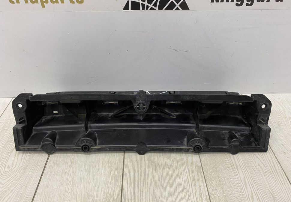 Кронштейн заднего бампера центральный BMW X7 G07 OEM 51127420658