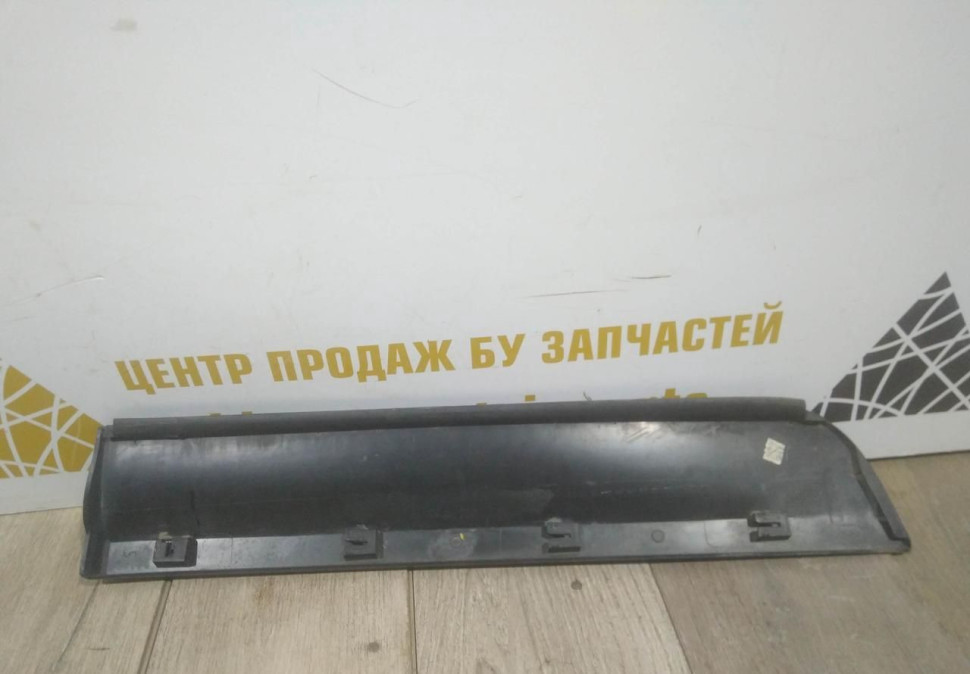 Молдинг двери задний левый бу BMW X3 F25 OEM 51137205781