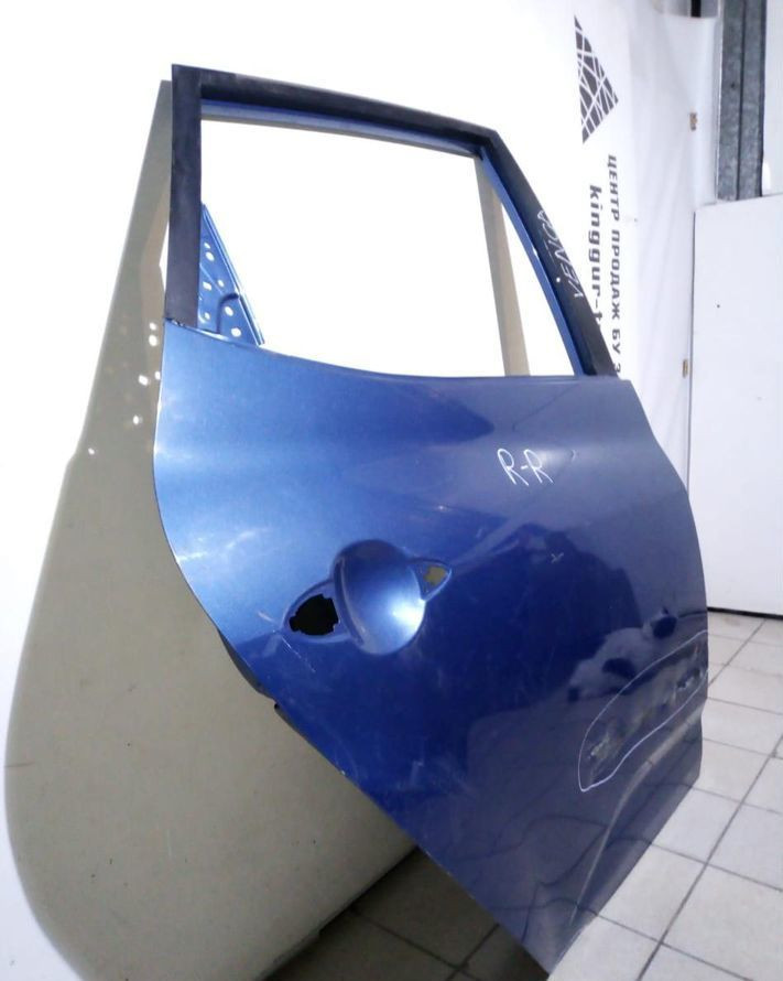 Дверь задняя правая бу Kia Venga OEM 770041P000