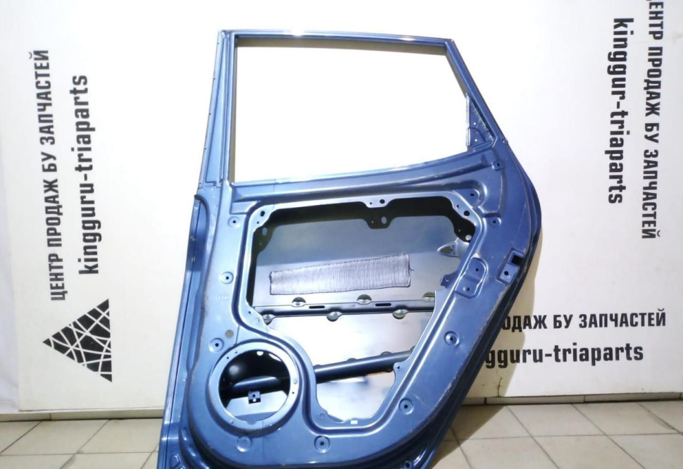 Дверь задняя правая бу Kia Venga OEM 770041P000