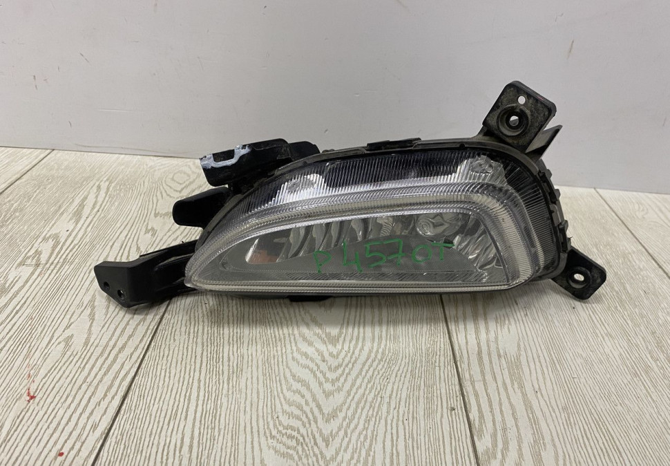 Противотуманная фара левая Hyundai Tucson 3 дорестайлинг 2015-2018 oem 92201D7000
