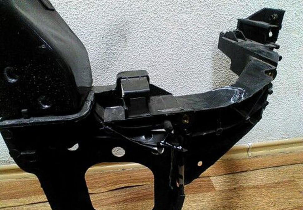 Панель передняя Kia Cerato 3 (13>) погнута трещина сломано крепление Панель передняя Kia Cerato 3 (13>) погнута трещина сломано крепление