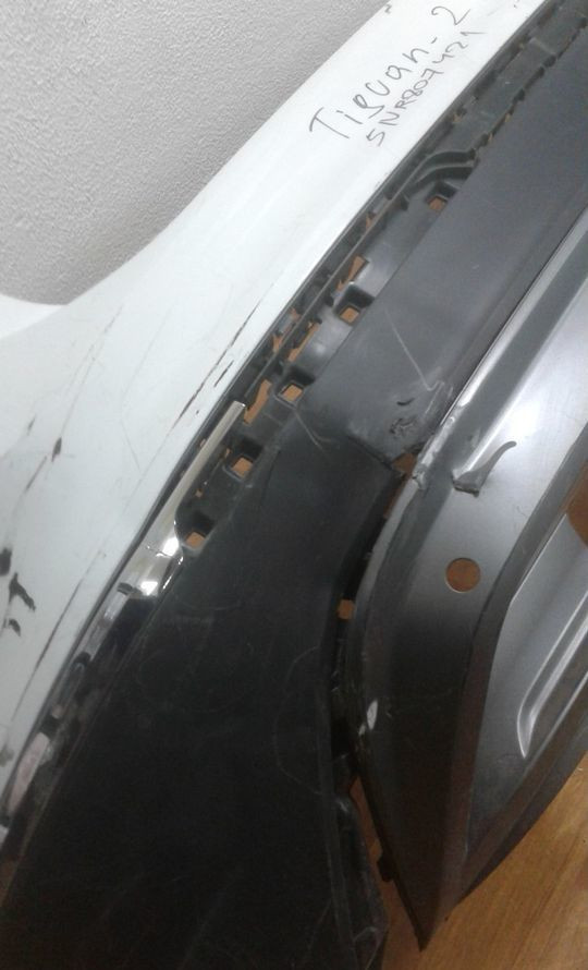 Бампер задний Volkswagen Tiguan 2 oem 5nr807421 (дефект) (скл-4) Бампер задний Volkswagen Tiguan 2 oem 5nr807421 (дефект) (скл-4)